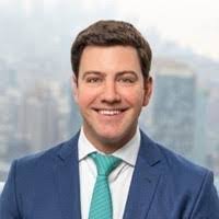 Casey Ennis's Instagram, Twitter & Facebook