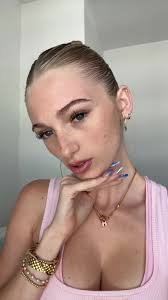 Kaylee Moreno's Instagram, Twitter & Facebook