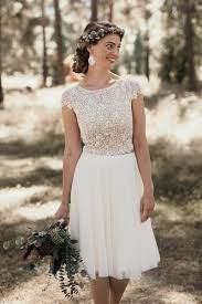 Brautkleid creme | das creme brautkleid ist eine sehr elegante lösung für alle frauen, die sich ein schöner kompromiss daraus bildet das brautkleid in creme. Das Cremefarbene Standesamtkleid Vintage Stil Standesamtkleid Julie Besteht Aus Einem Tullrock Und Hochzeit Kleid Standesamt Brautkleid Kurz Kleid Standesamt