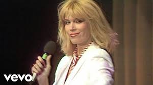 Press enter to begin your search. Amanda Lear Solomon Gundie Wwf Club 31 10 1980 Vod Youtube