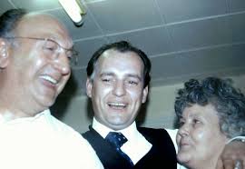 Does anyone remember playing darts with my Dad Fred Arnold around Peckham.  Also do you remember the Glengall Pub most of our family used . namely the  Brothers Fred ,Wally, Jimmy Arnold .