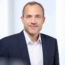 Martin Schumann's Instagram, Twitter & Facebook