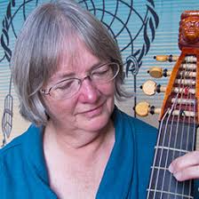 Muziekles bij Terry Pratt in Maassluis: leer piano, viool of viola da gamba  spelen