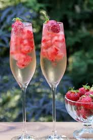 Glasses Of Champagne With Strawberries Drinks Interesting Food Recipes Alcohol Recipes