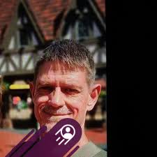 If you had HBO, you probably remember Rodney Dangerfield's comedy specials  where he highlighted what were then up and coming comics. Almost all of  which turned into famous names. Bobcat Goldthwaite, Sam