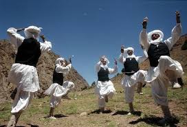 Local Dance In East Of Iran Every Region In Iran Has A Special Culture To Know More About Iran Vis About Culture Dance Every In 2020 Iran Culture Iran Dance