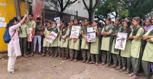 Students protest against holding exams without completion of syllabus in  Karnataka - The Hindu