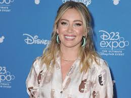 Later in the 20th century, mature ladies had a blue rinse to conceal grey hair. Hilary Duff Shows Off New Hair Dyed A Bright Blue Color