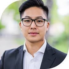 Samuel Sparrow's Instagram, Twitter & Facebook