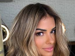 Fryzury męskie krótkie są najbardziej popularną formą uczesania. Modne Fryzury 2021 Boyfriend Bob Czyli Kultowy Bob W Krotkim Wydaniu