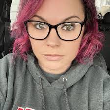 Jessica Kiehl's Instagram, Twitter & Facebook