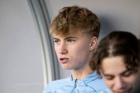 Gudjohnsen kan redan ta plats i A-laget: "Vore en ära att spela inför  MFF-supportrarna" « Gasetten