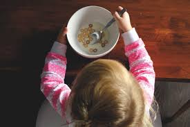 Questi alimenti contengono infatti molte vitamine importanti e sostanze vegetali secondarie. 5 Consigli Per Un Alimentazione Sana Nei Bambini Mindfoodness