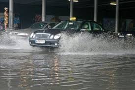 Dabei beschädigte insbesondere großkörniger hagel gebäude, autos und kulturen aus der landwirtschaft. Schwere Unwetter In Niederosterreich Und Wien Okologie Derstandard At Panorama
