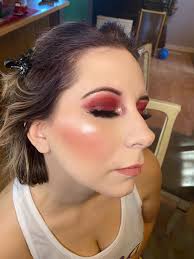 My name is Ale' I am a makeup artist based in Williston, I am currently  available to take new clients. I can travel to you if need be. Please  private message me