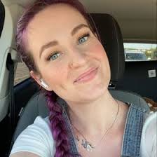 Ashley Ludwig (ashleyerin71709)