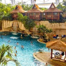 Tropical Islands 60km Fran Berlin Junior Suites On The Lagoon Holiday World Tropical Islands Tropical Holiday