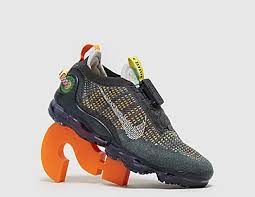 Choose from the latest nike trainers collection at stuarts london. Nike Uk Trainers Clothing More Exclusive Drops Size