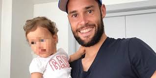Mario Suárez está deseando ver a su hija Matilda Suárez: "Echándoos mucho  de menos"