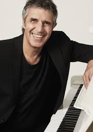 Julien clerc a rendu hommage sur twitter à son amour de jeunesse france gall. Julien Clerc Site Web Officiel Nouvel Album Terrien Et Tournee En 2021 2022