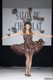 The Salon Du Chocolat Of Paris A Delicious Show With Compelling Dresses The Hairdresser Of The Stars Franck Provost W Female Girl Dresses Food Sculpture