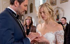 Die jeweiligen folgen werden seit 2005 auf dem gelände der bavaria film gmbh in. Sturm Der Liebe Staffel 14 Hochzeit Wird Sabotiert Alicia Muss