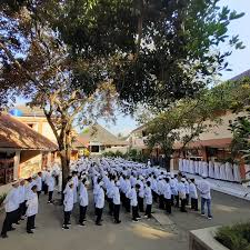 Biaya masuk sd swasta tangerang selatan. Al Bayan Makassar Posts Facebook