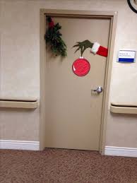 Decking out your house with christmas decorations that set the mood. More Creative Christmas Decor Ideas For Nurses Nursebuff