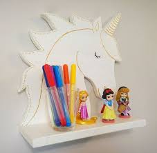 Nursery Decor Shelf Unicorn Unicorn Um Produto Unico De Pinia Kolada Na Dawanda Kinder Zimmer Deko Holzdeko Basteln Kinderzimmer Speicher