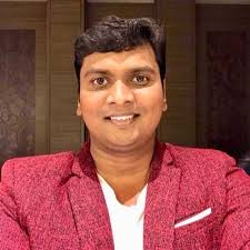 Erin Molnar (@martechandtacos)