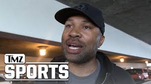 Derek Fisher stutters when asked if he would invite Kobe to his wedding.  What is the source of conflict between these two : r/nba