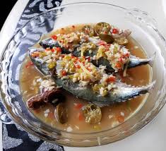 Fish was beaten up so badly. How To Make Steamed Fish With Lime Ikan Stim Limau Blue Meets Berry