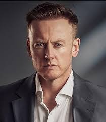 Warren Staley's Instagram, Twitter & Facebook