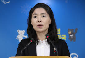 올해로 결혼 3년 차 주부인데 흰 눈처럼 순결한 모.태.솔.로! ìž¬ì‚°ê³µê°œ ê¹€ì™¸ìˆ™ æ–‡ëŒ€í†µë ¹ í•¨ê»˜í•œ ë²•ë¬´ë²•ì¸ í‡´ì§ìœ¼ë¡œ ìž¬ì‚° 2 9ì–µ