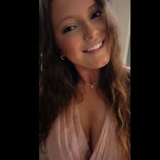 Cambria (@cam_bammm7)