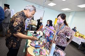 Sociology bachelor of health science (biomedical science; Unimas Anjur Kursus Reka Bentuk Grafik
