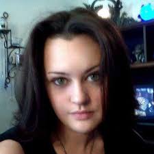 Shannon Beale's Instagram, Twitter & Facebook