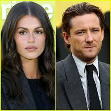 Cindy Crawford and Rande Gerber May Be Headed for Divorce: "There Is  Constant Drama"