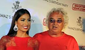 Elisabetta gregoraci compie 40 anni: Elisabetta Gregoraci E Flavio Briatore Di Nuovo Insieme La Foto Commovente Dalla Cattedrale Di Monaco Libero Quotidiano