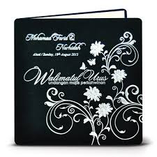 Bagi yang mengimpikan perkahwinan berkonsepkan garden wedding, design ini memang sesuai untuk anda! Wedding Card Kad Kahwin Es06 With Envelope Shopee Malaysia