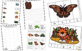 Is your animal brightly colored to attract a mate or scare predators? Animals That Camouflage Fun With Mama