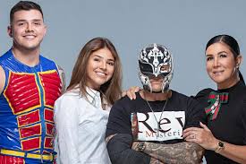 Mysterio signed a new wwe contract in september 2018. Mysterio Ridiculousness Retribution Revelation And More Wwe Overreactions Bleacher Report Latest News Videos And Highlights