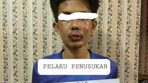 Dalam kesempatan yang sama, syekh ali jaber menyampaikan bahwa masyarakat tidak boleh senin malam mahfud menjenguk syekh ali jaber. Berita Kriminal Terkini Hari Ini Portal Berita Online Kriminal Cektkp Halaman 5