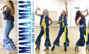 4.4 out of 5 stars 5,802. Diy Costumes 2018 Easy Pop Culture Halloween Outfit Ideas I Know All News Pop Culture Halloween Costume Halloween Outfits Cute Group Halloween Costumes