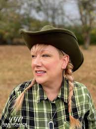 Wrote a new one tonight…the picture is Hollyn Patterson a friend who I met 