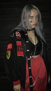 Bad ass pic of the queen : r/billieeilish