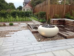 Goscote Design Practice Country Garden Contemporary Garden Design Granite Paving Plank Paving Poppy Bowl Urbis Design Carpinus Patio Yard Outdoor Decor