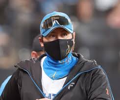 新庄監督、母校・西日本短大付へ熱いエール！優勝ペナント八女へ！？ - Imagen principal del artículo
