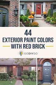 There are likely variations in the colors on the entire area, as well as within each brick, but the overall brick can be red, coral, orange, pale peach, grey, or even purple toned. 44 Exterior Paint Colors With Red Brick Godiygo Com