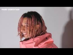 Di ghali @ghali @ghali.amdouni_fanpage @boulevard_fanmgzn_ #ghali #ghalimyhabibi #ghalimylove #ghali_amdouni #ghaliamdouni #rap #rapper #rapperitaliano #rapitaliano #rapperitalia #rapitaliano🎶 Ghali Amdouni Paris Fashion Week 17 January 2020 Show Christian Dior Youtube